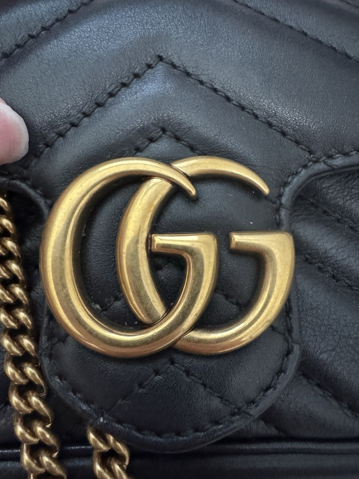 Gucci GG Marmont Black Quilted Chevron Shoulder Bag Gold Chain GG Logo Snap