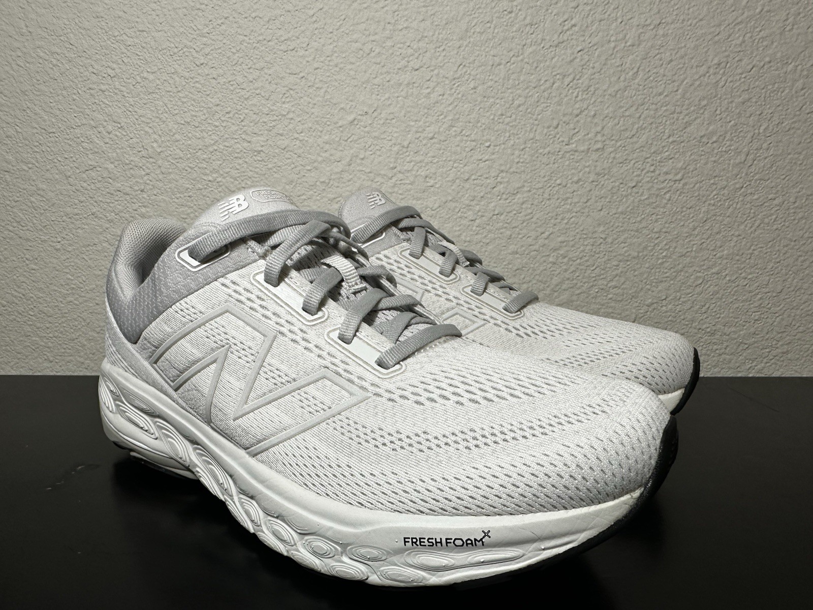 New Balance Fresh Foam x 860v14 Running Shoes White Gray Men’s 8.0/Womens 9.5