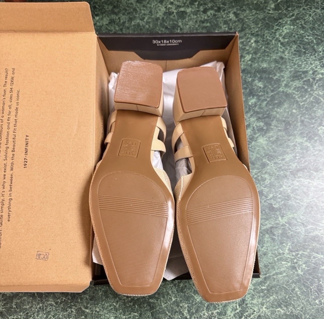 Naturalizer Hattie Pump (WIDE WIDTH)