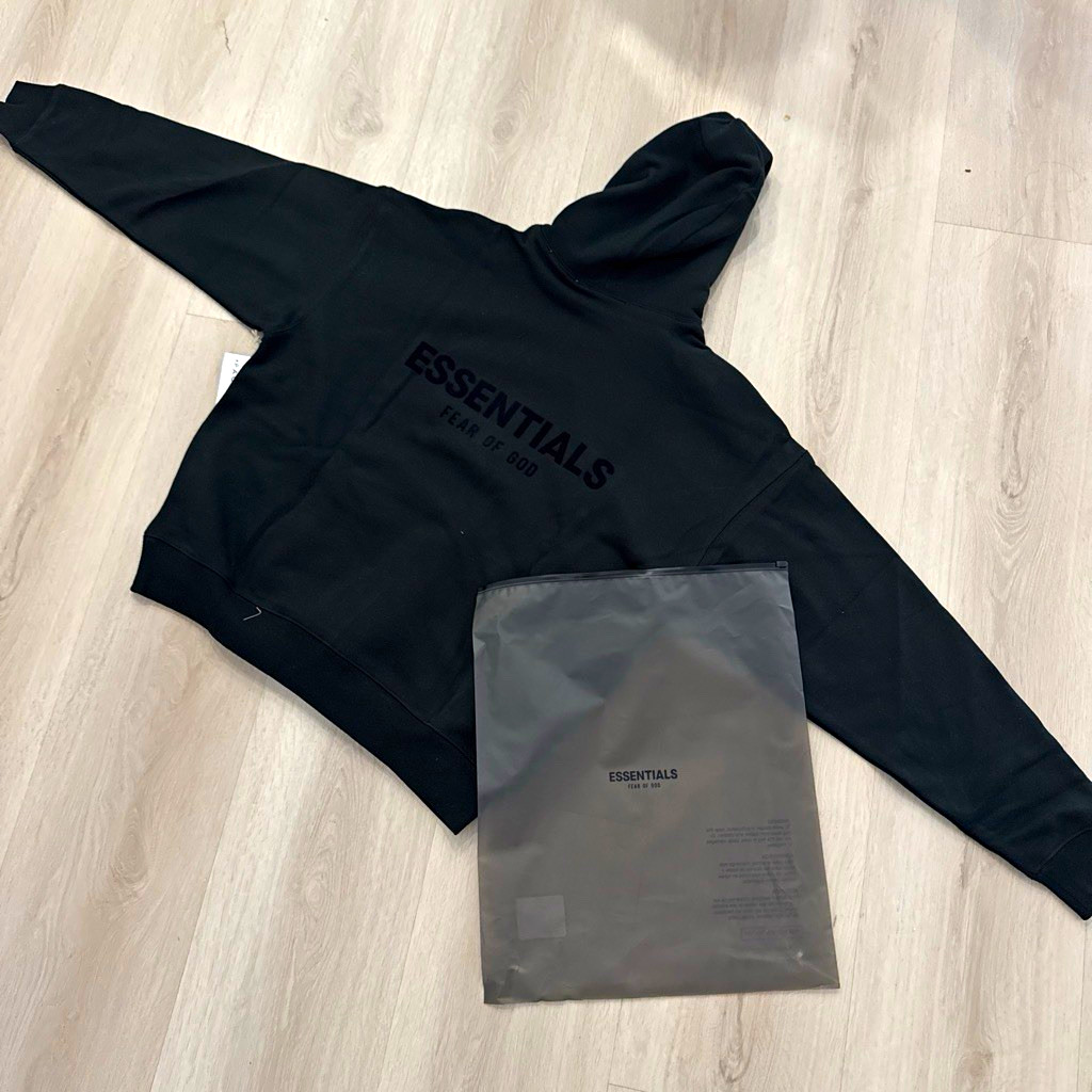 Essentials Fear of God Men’s M Black Oversized Fleece Hoodie Logo Pockets