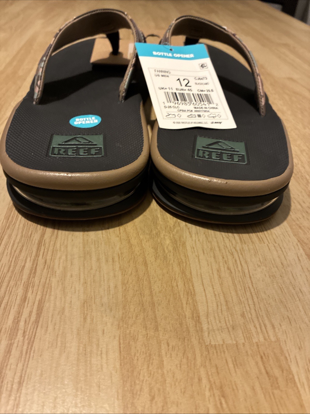 NWT $65 REEF Fanning Men’s Flip-Flop Sandal & Sole Bottle Opener Camo Size 12