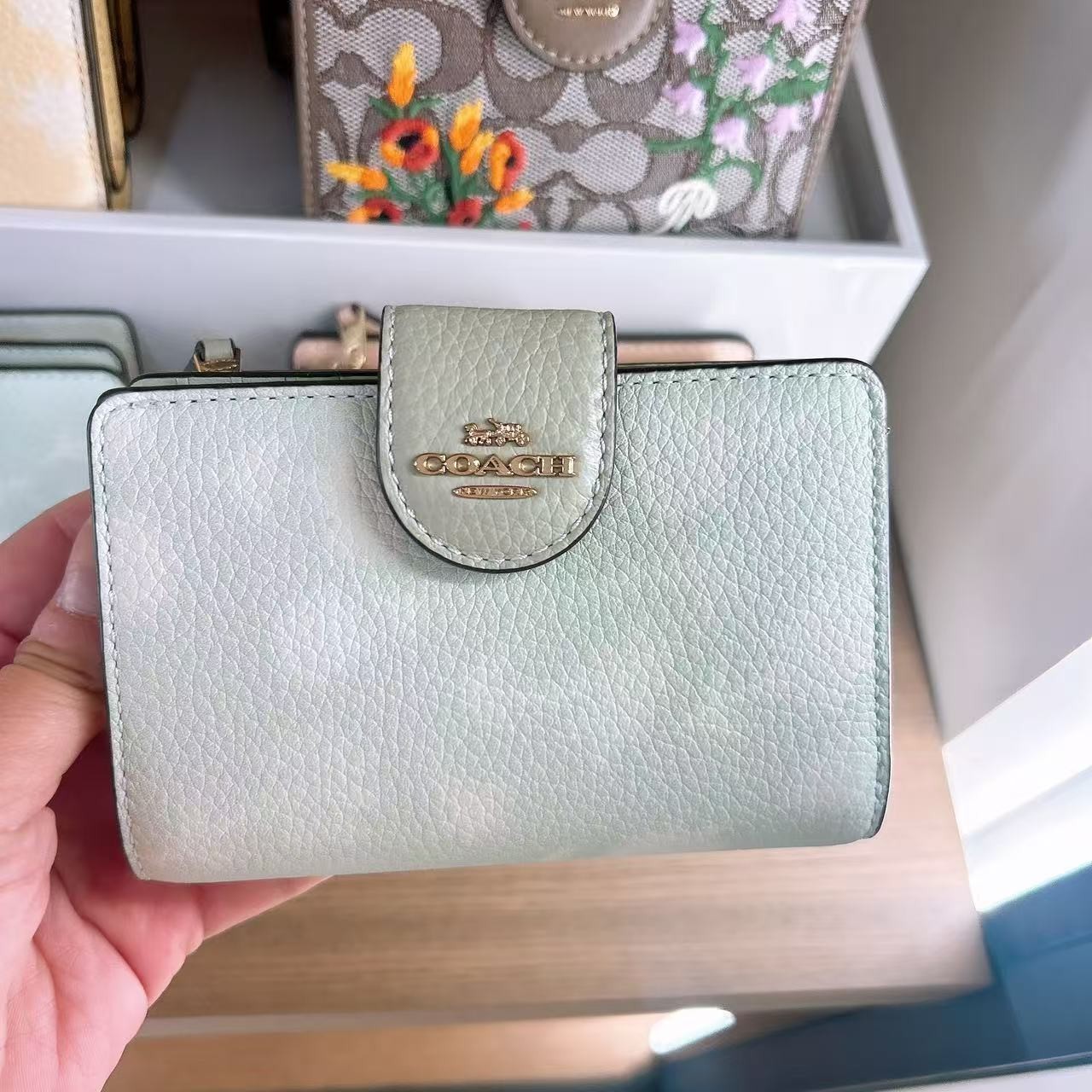 NWT Coach Medium Corner Zip Wallet CEC30/CEC31/CEC32 In Pretty/With Floral