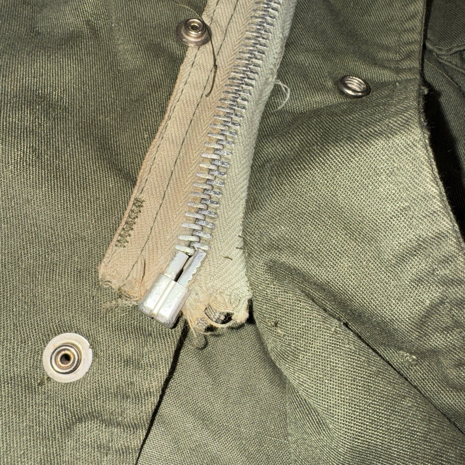 Vintage US Army M-1951 OG 107 Field Jacket Size L Regular With Hood 1960’s 60’s