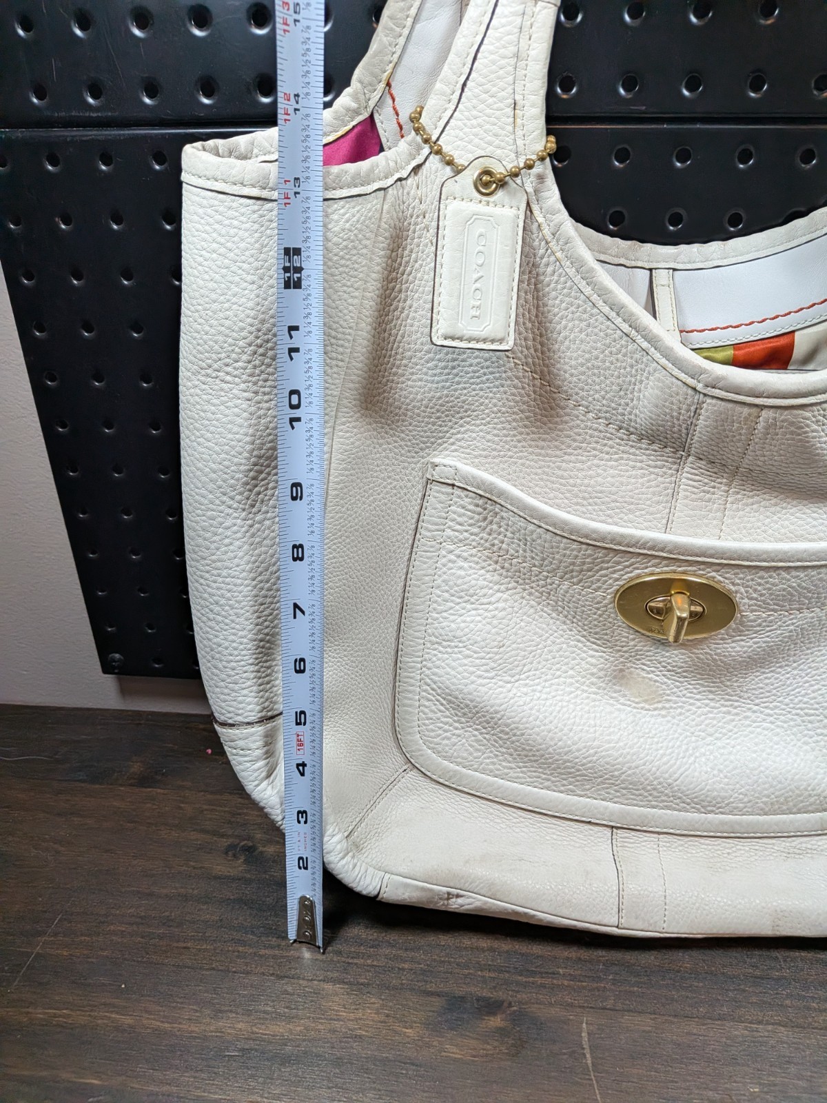 COACH Ergo Pebbled Leather Turn Lock Hobo Tote White 11640