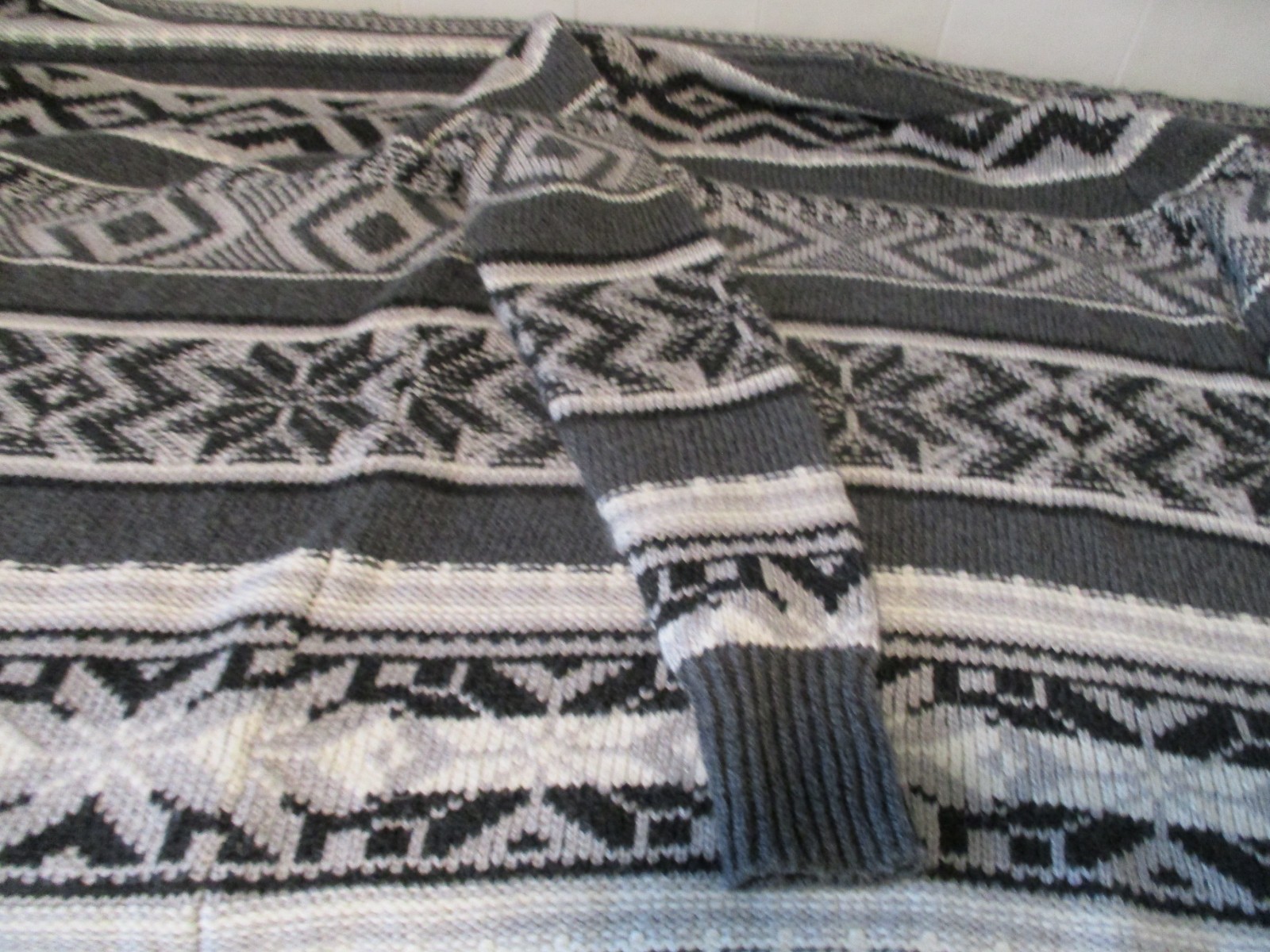 OLD NAVY GRAY BLACK OPEN FRONT HEAVY KNIT CARDIGAN SWEATER SIZE M