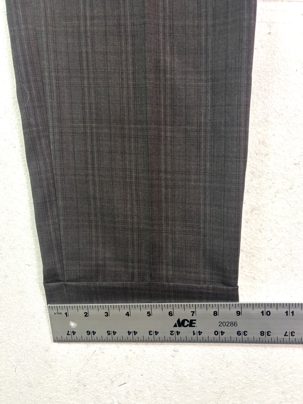 Hart Schaffner Marx 42R 36×29 2pc Pant Suit Brown Plaid Recent Modern Wool USA