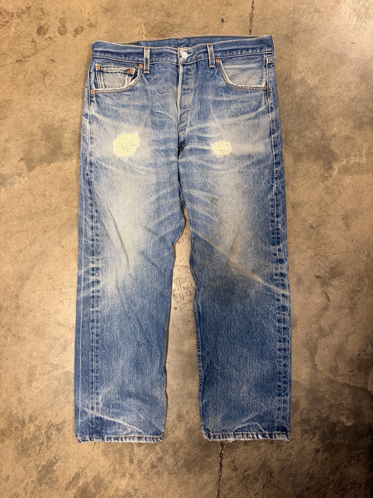 Vintage 90’s Levi’s 501 33×26.5 Made in USA button fly denim jeans