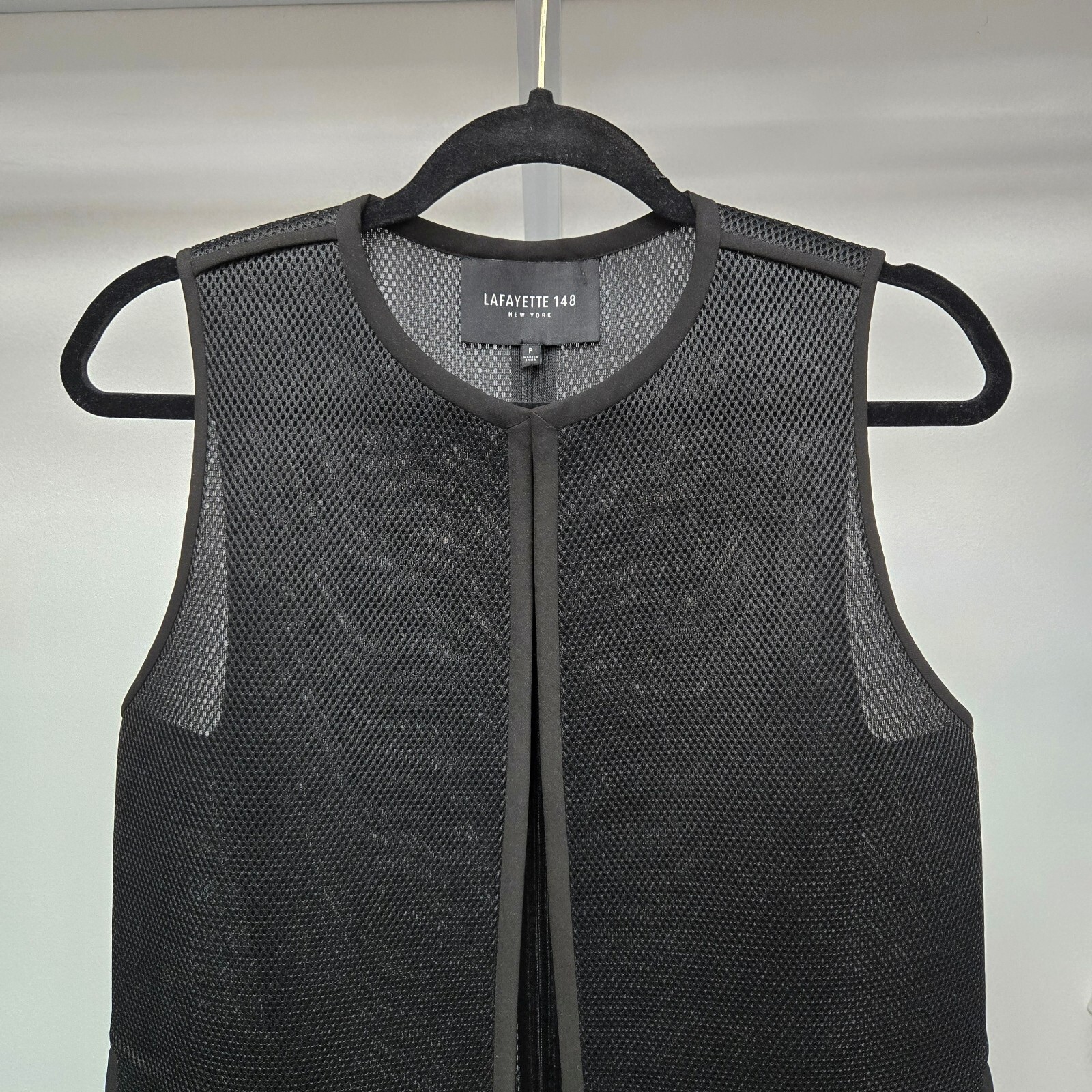 LAFAYETTE 148 Structured Mesh Vest With Clean Lines and Pockets Black Size P