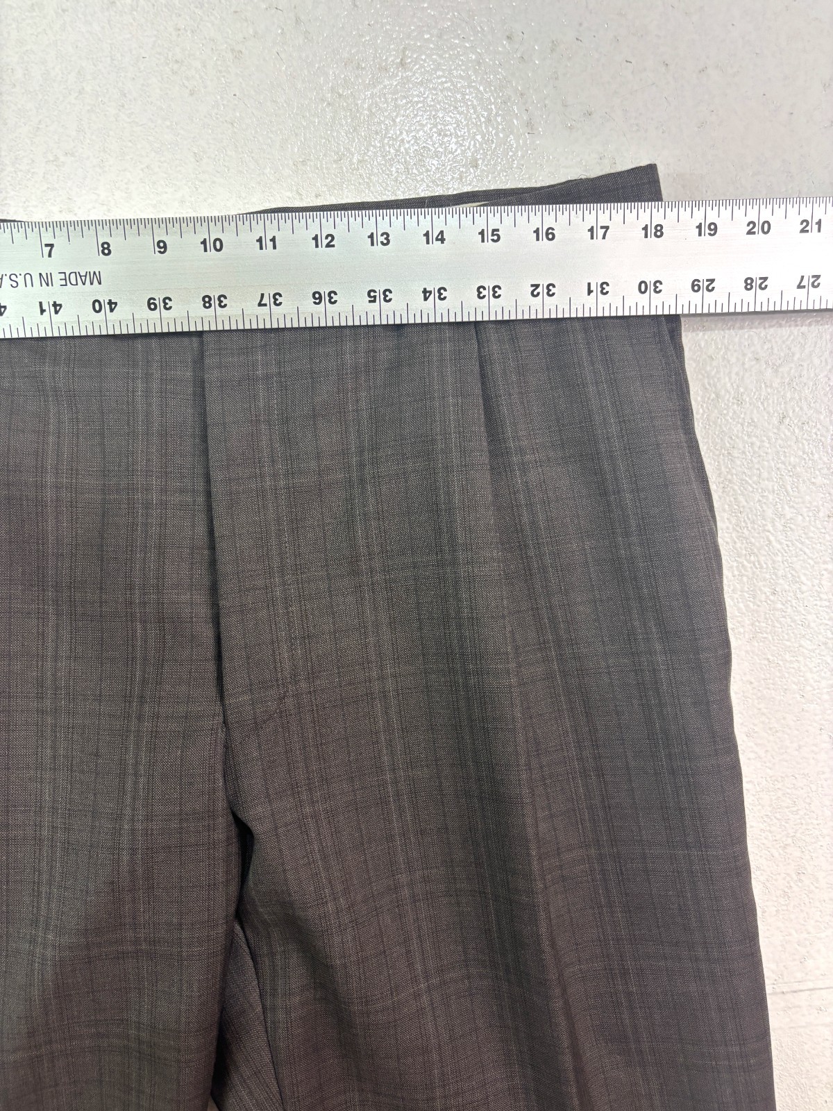 Hart Schaffner Marx 42R 36×29 2pc Pant Suit Brown Plaid Recent Modern Wool USA