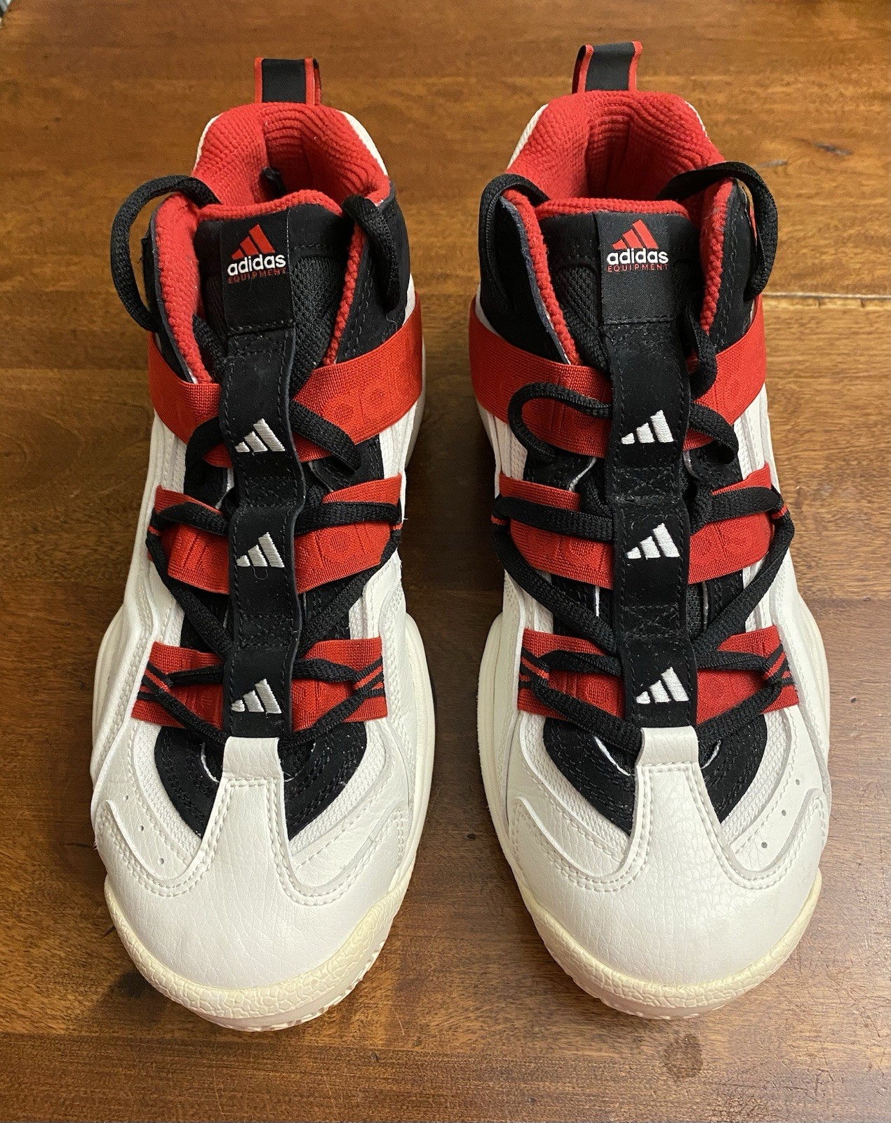 Adidas Men’s Top Ten 2000 Basketball Shoes Of White/Black/Red Size 8 1/2