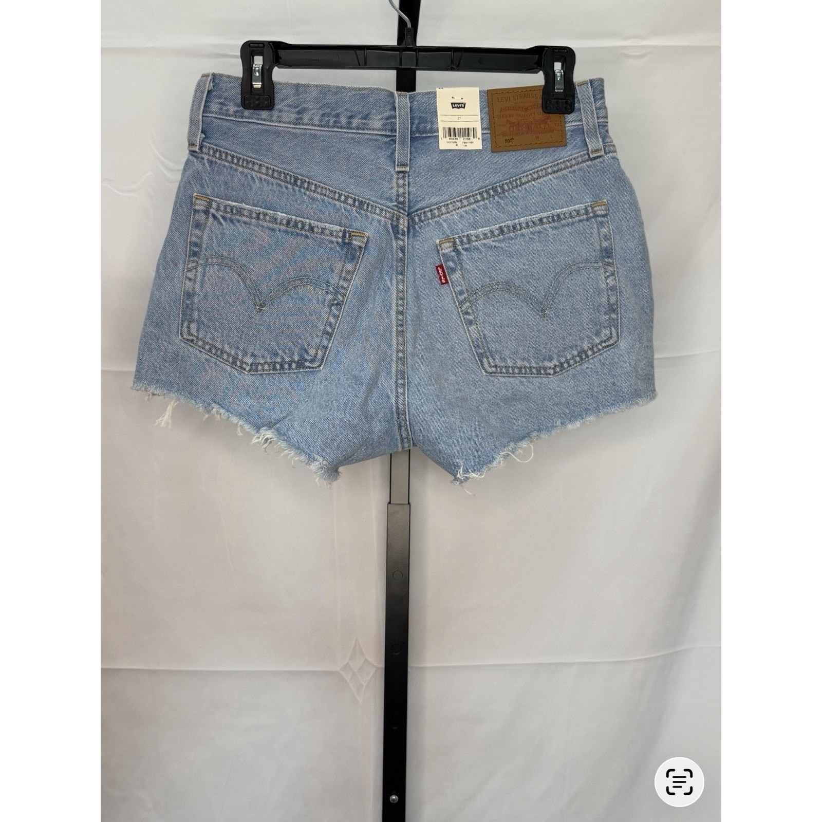 Levi’s 501 Original Fit High-Rise Cut-Off Distressed Shorts Light Wash Sz 27 NWT