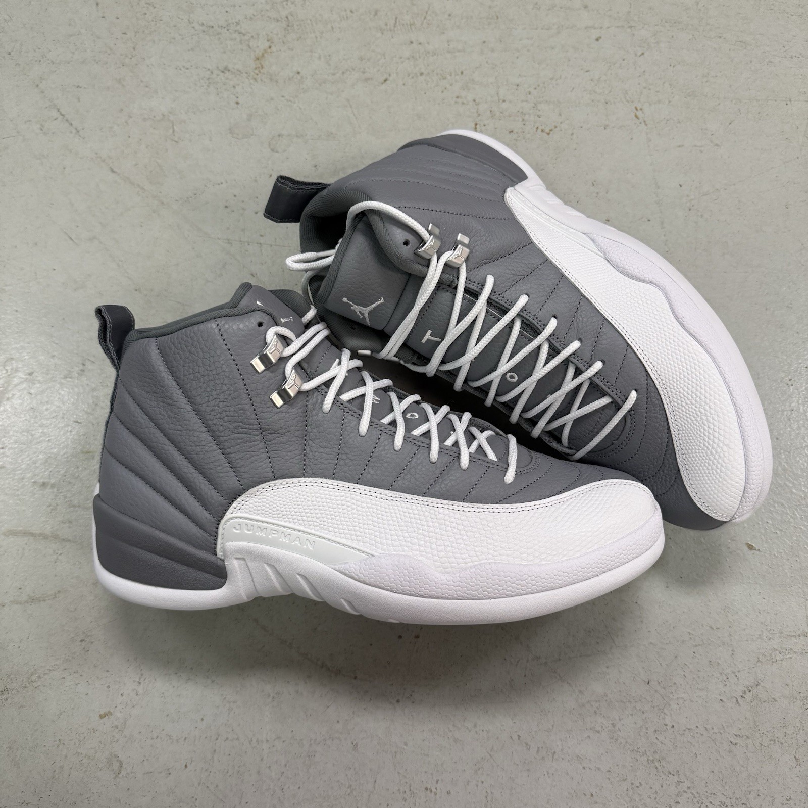 Nike Air Jordan 12 Retro Stealth CT8013-015 Men’s Size 13