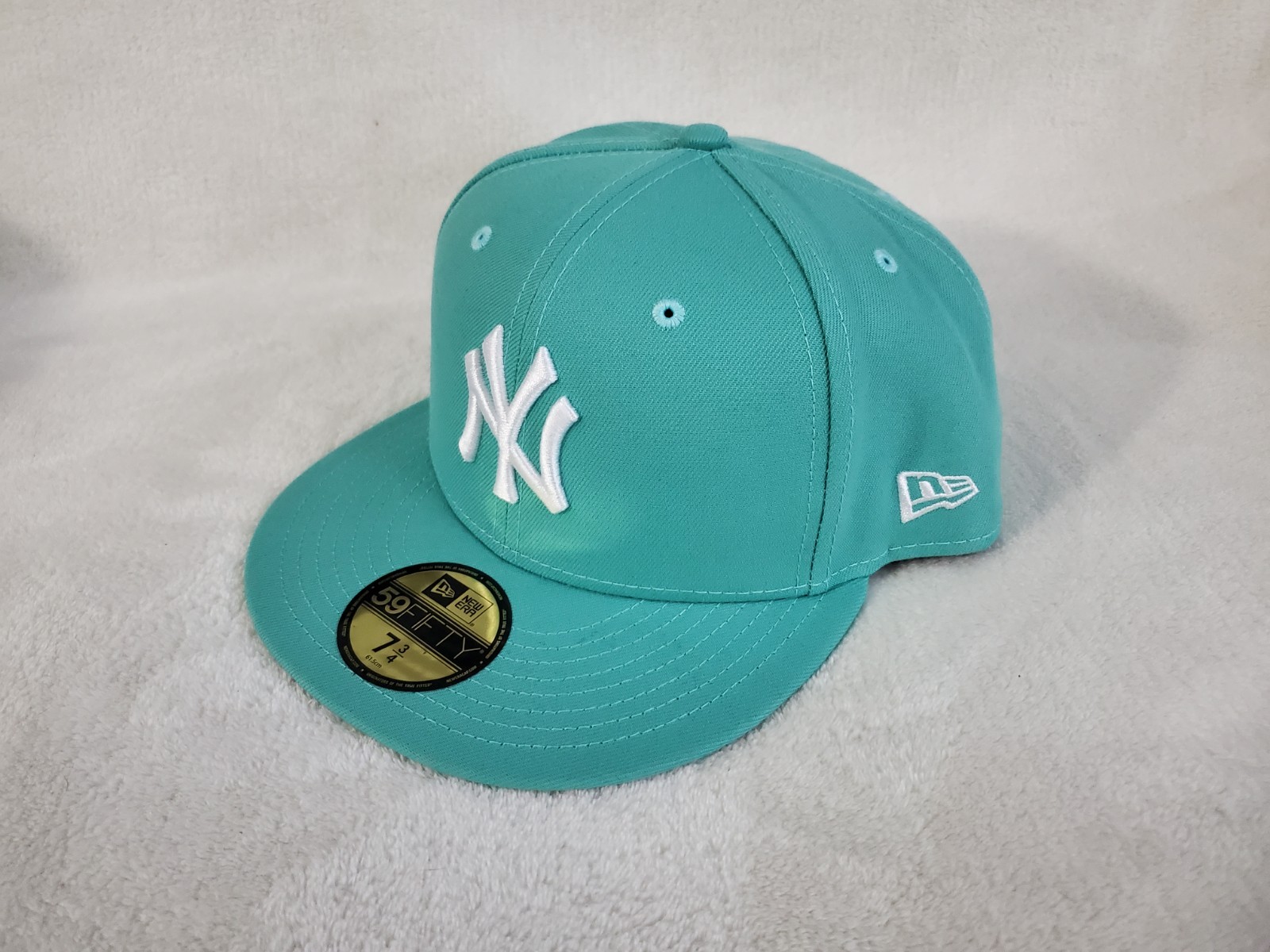 NEW ERA 59 FIFTY MLB NEW YORK YANKEES SEAFOAM GREEN FITTED MENS HAT SZ 7 3/4 NEW