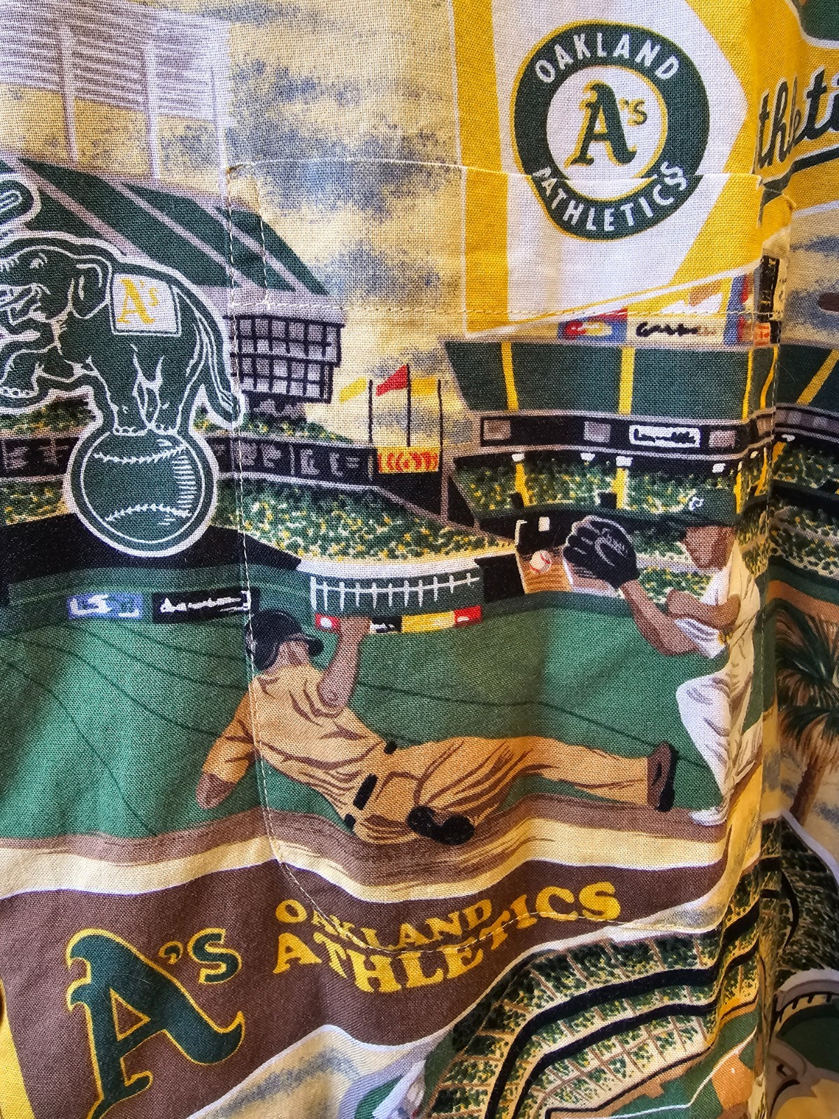 Reyn Spooner Oakland A’s Athletics MLB Baseball Hawaiian XL Shirt 100% Cotton