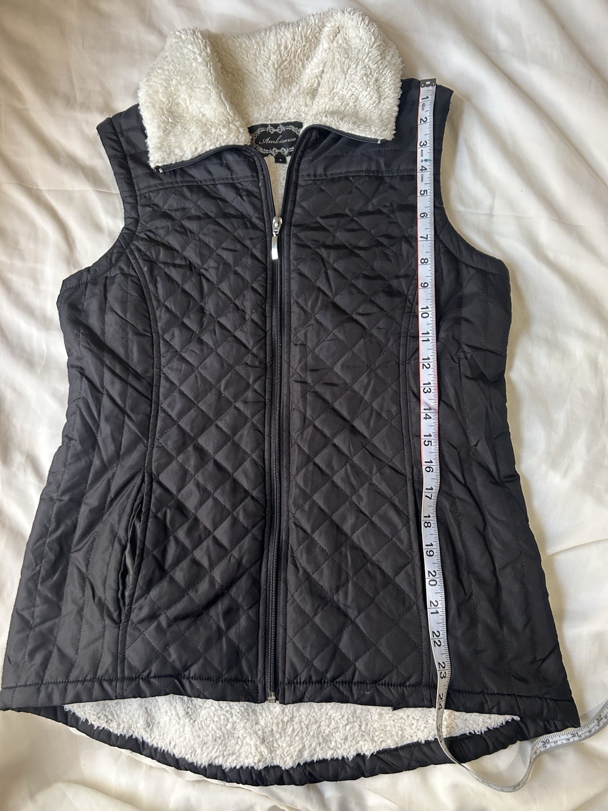 Ambiance Outdoor Black Puffer Vest Lined Furr Quilted Zip Up Women Small VTG EUC