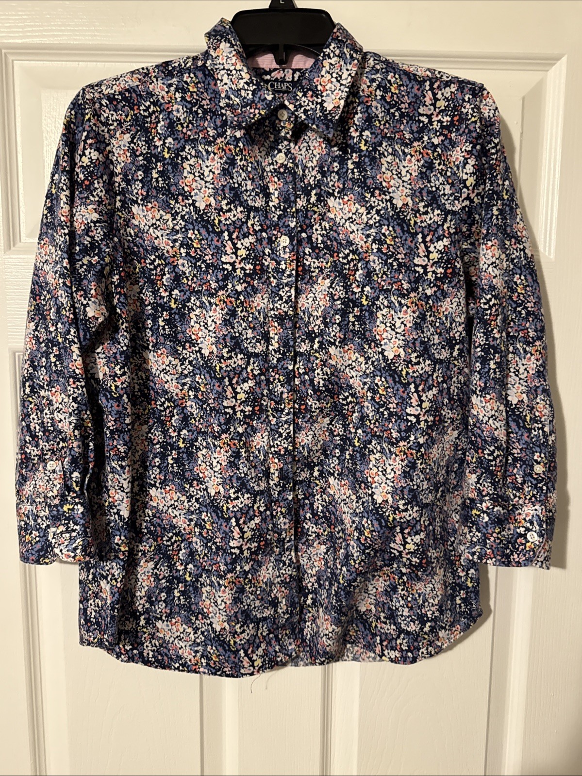 Women’s Chaps Floral Print “No-Iron” Button Down, Large Button Down Shirt