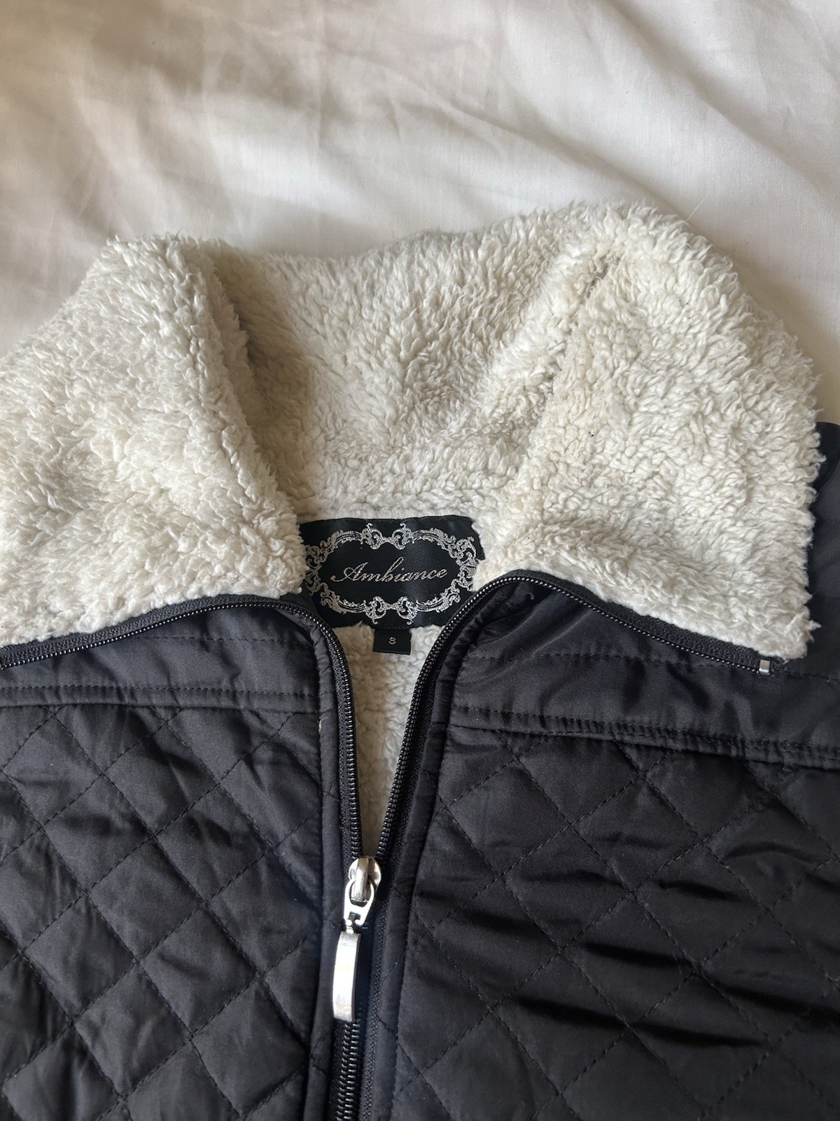 Ambiance Outdoor Black Puffer Vest Lined Furr Quilted Zip Up Women Small VTG EUC