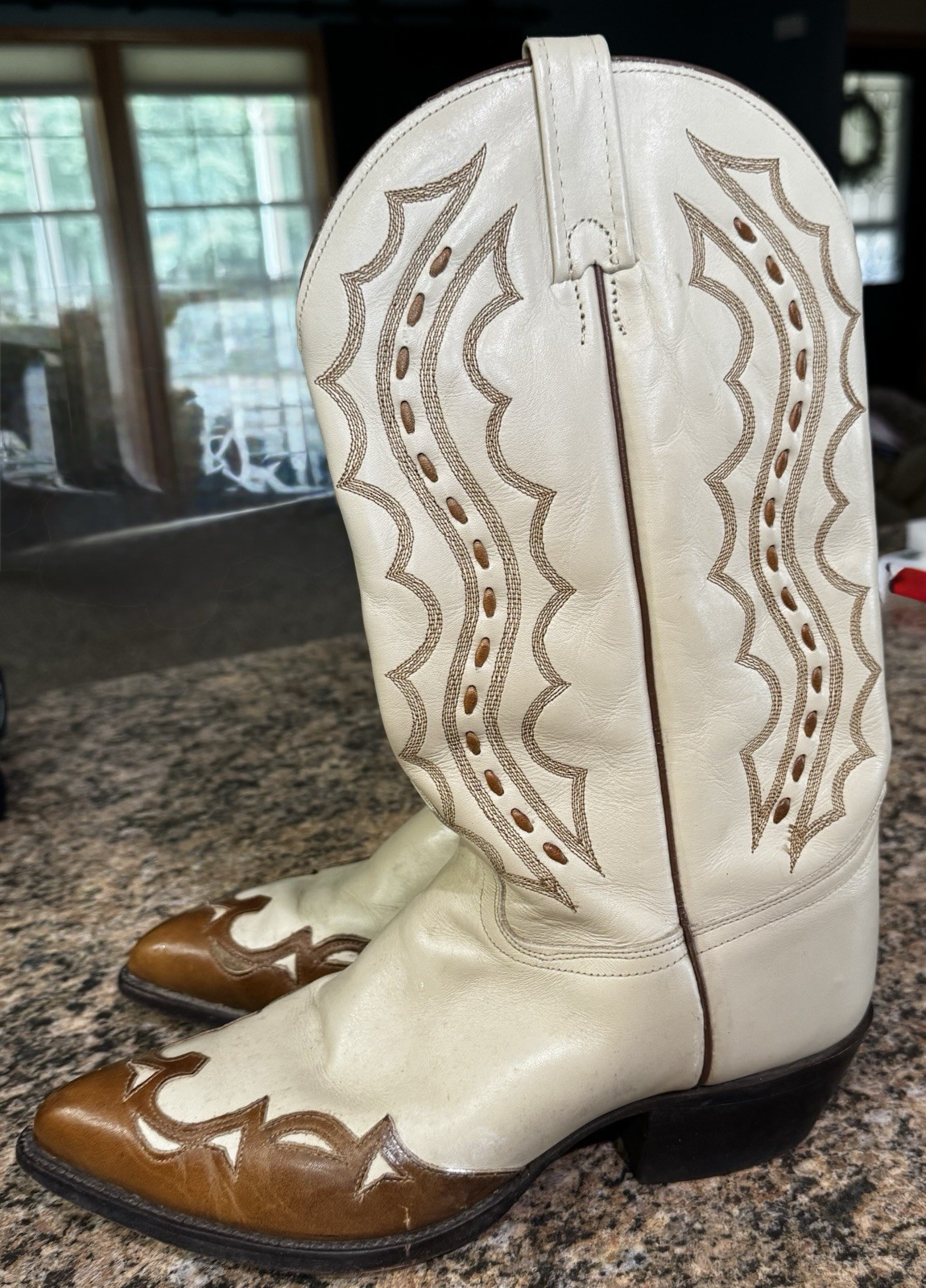 J Chisholm Vintage Men’s Cowboy Boots Brown Leather Size 11.5 Made In USA White