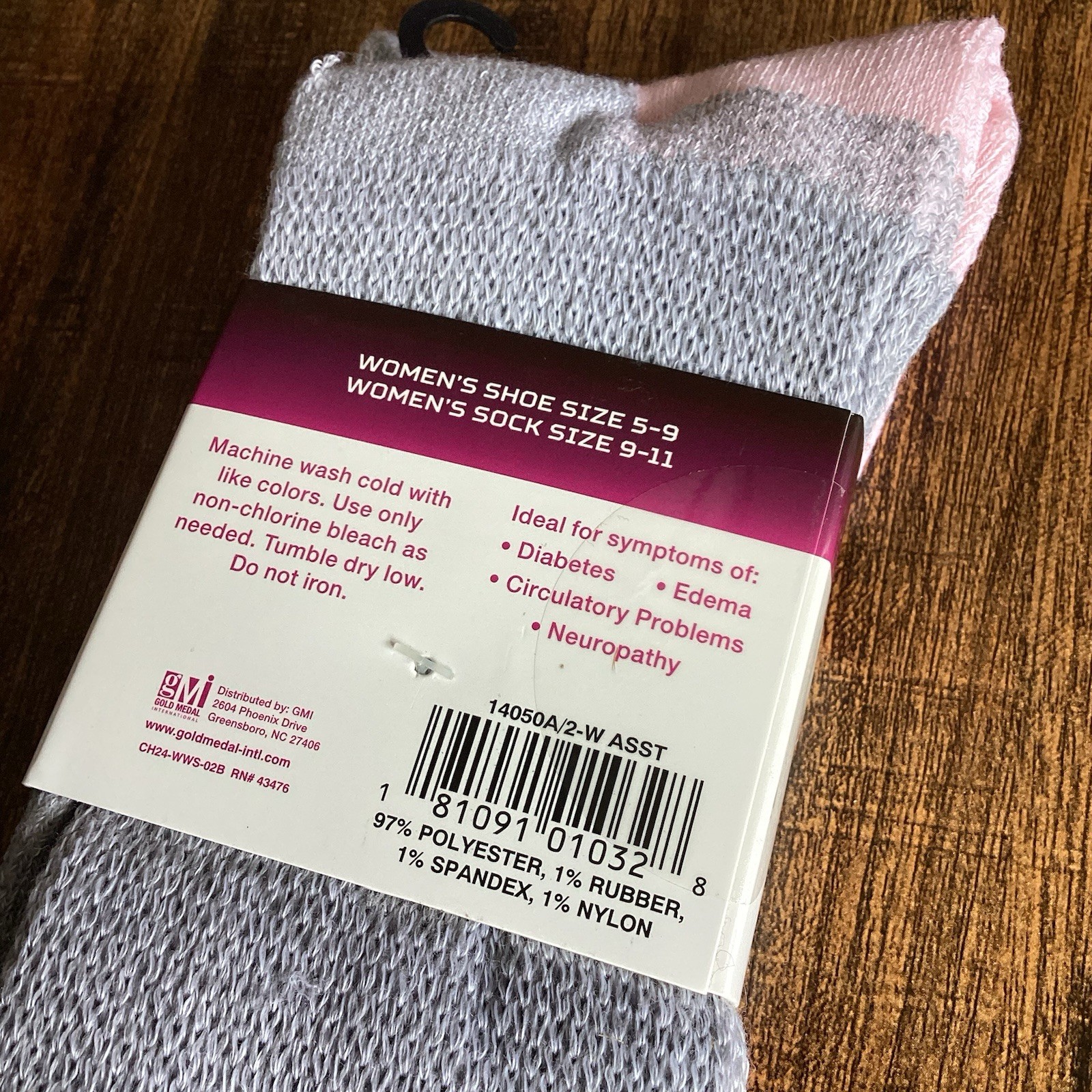 Women’s Challenge Wellness Non-Binding Crew Socks Diabetes Edema Neuropathy 5-9