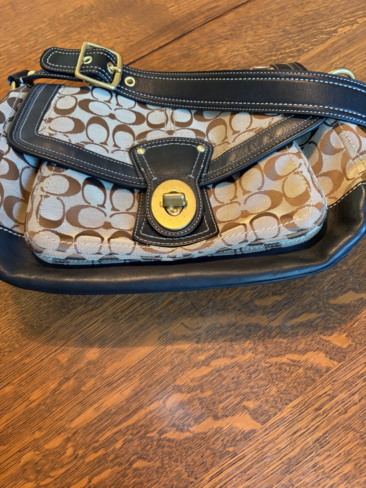 Authentic Coach Vintage Legacy/Ali Signature Flap Jacquard (model G0893-F12857)