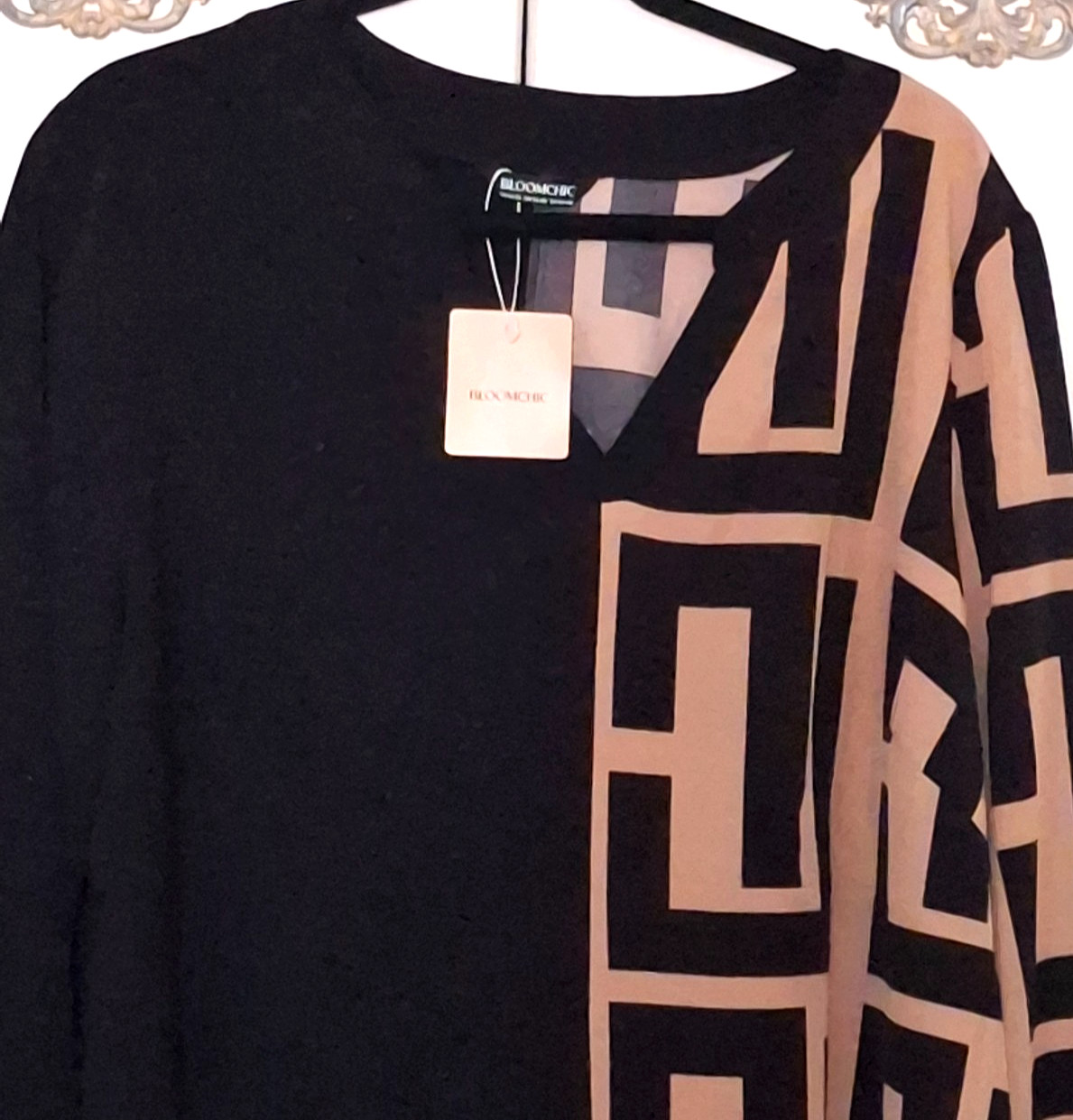 Bloomchic Black/Tan Mod Abstract/Geo-print Tunic/Blouse – Size 14/16 – NWT