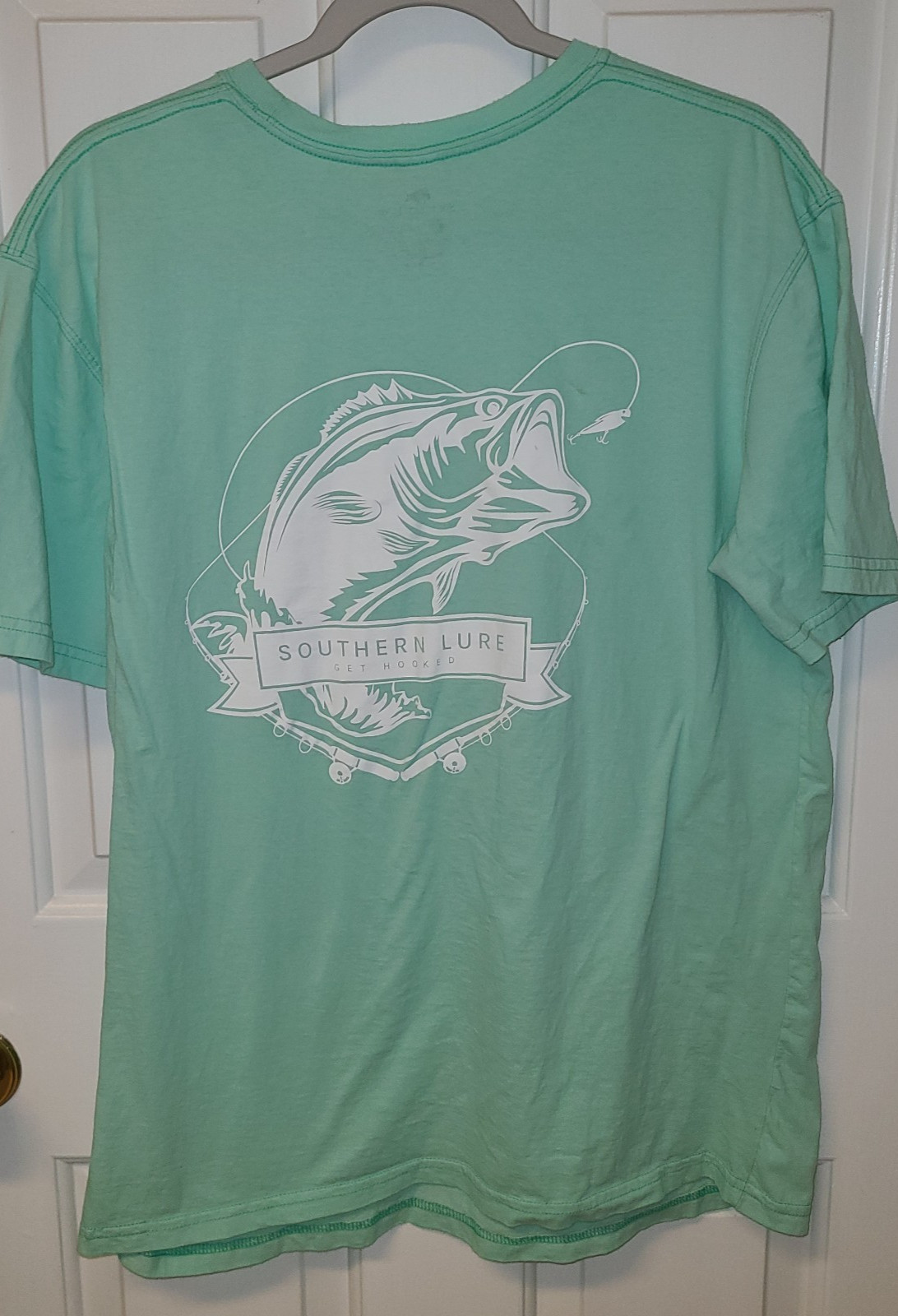 Southern Lure Shirt M Mint Green Graphic Printed 100% Cotton Tshirt Lake Fishing