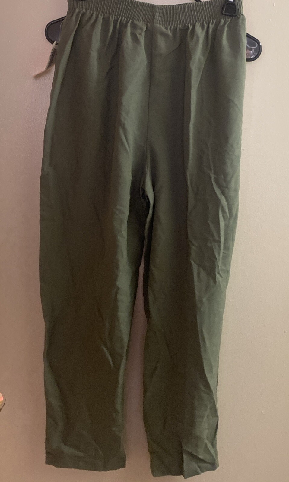 Classic Elements Women’s Pants Green 8 Short Waist 26” -30” Inseam 26 NWT
