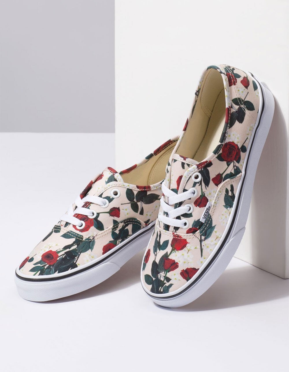 Vans Authentic Roses Sand Dollar/ True White Sz 6 VN0A38EMUKO