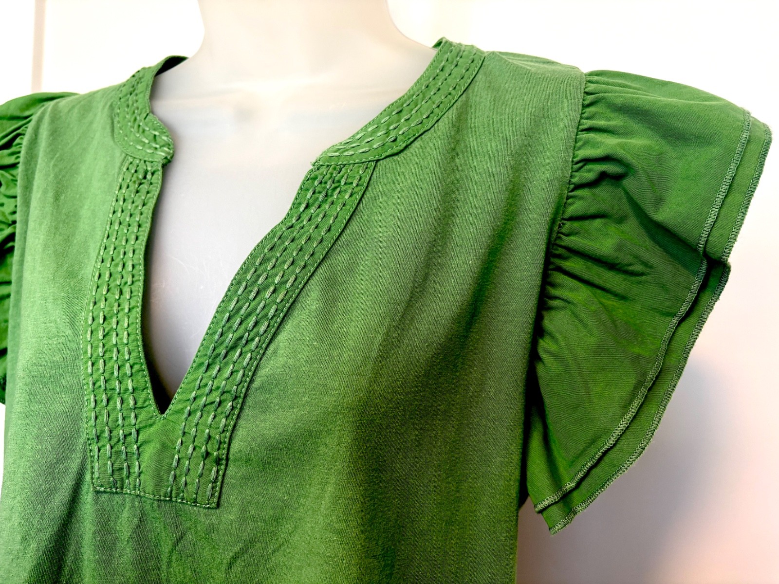 Maeve by Anthropologie Flutter Sleeve Preppy Casual Green Ruffle Blouse Sz M