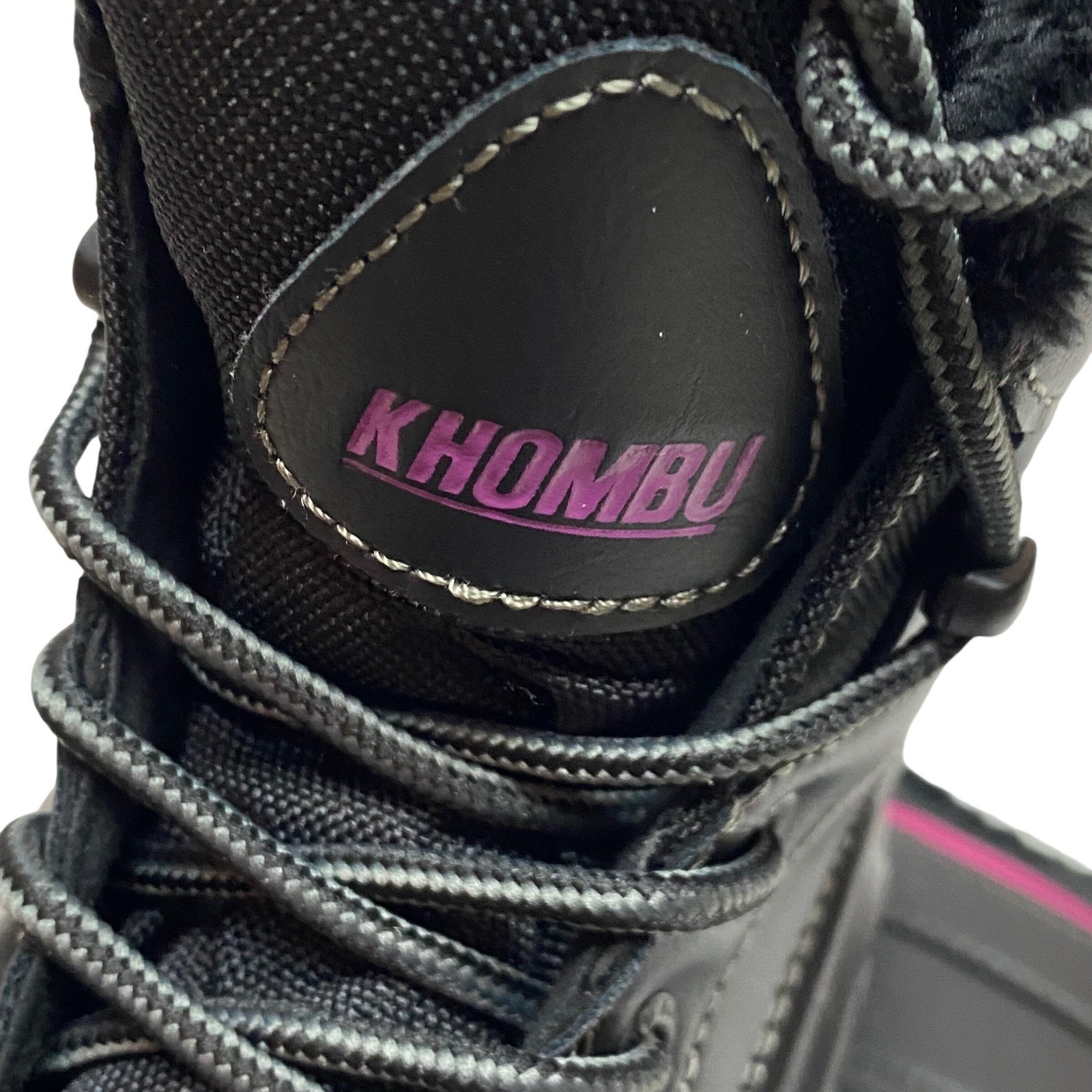 Khombu Womens Black Faux Fur Lined Winter Snow Boot Pink Accents Lace Up 7 NWT