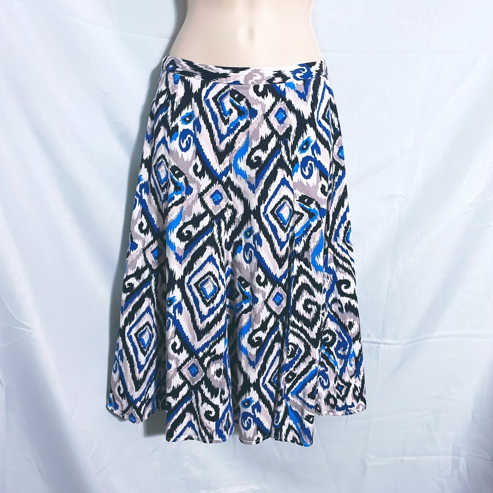 Covington Cute Multicolor Skirt Size 8
