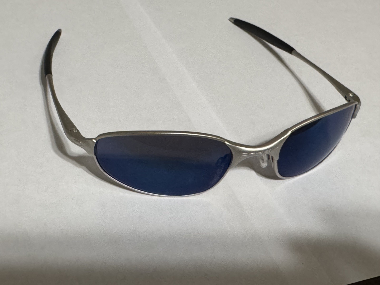 Oakley A Wire 2.0 Silver Frame Ice Iridium Lens 05-705 Spring Hinges T C E RARE