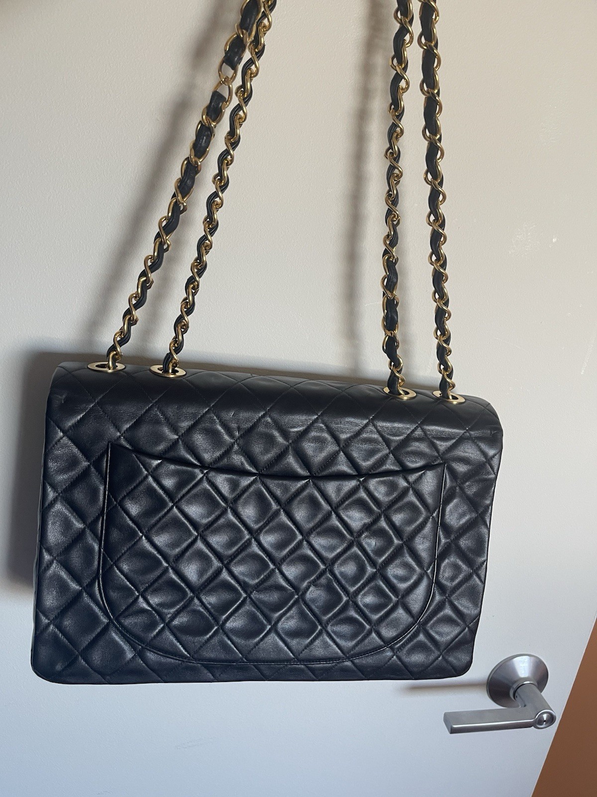 CHANEL Black Quilted Classic Flap Shoulder Bag CC Turn-Lock Gold Hardware