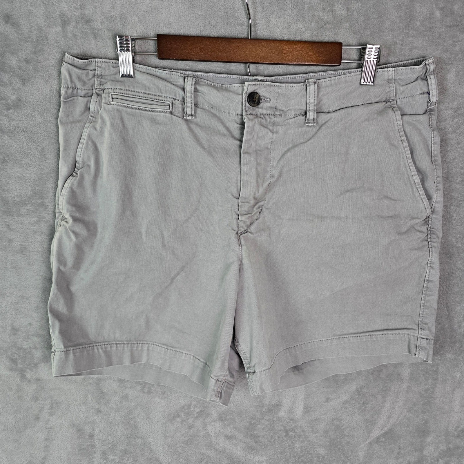 American Eagle Mens 36 Grey Next Level Flex Classic Chino Shorts 7 Inseam