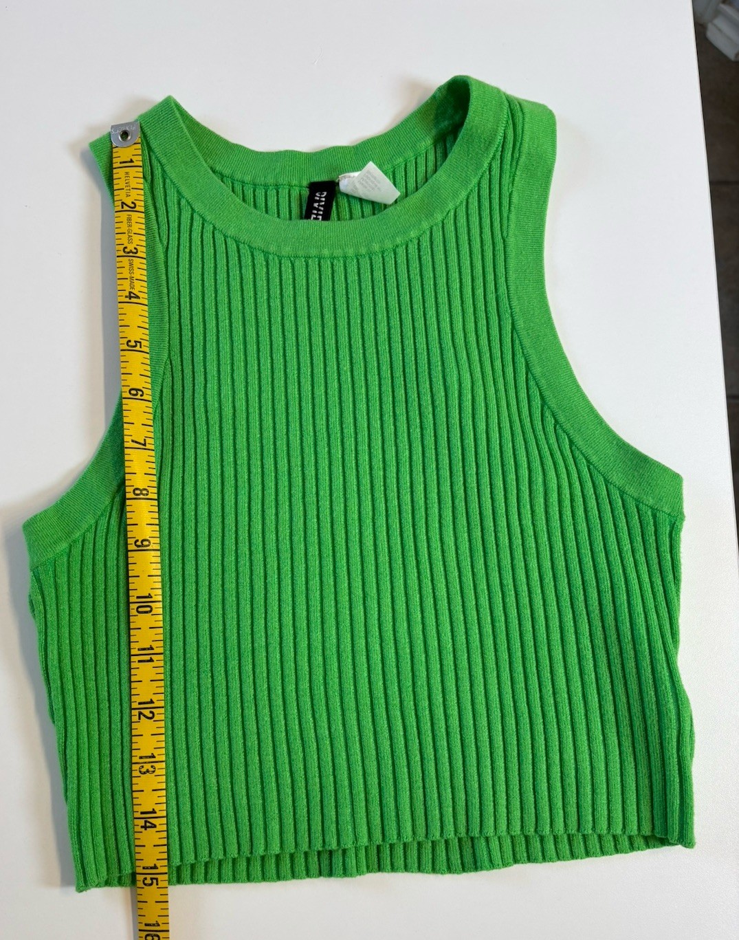 H&M Divided Green Ribbed Crop Tank Top Women’s Sz Medium Sleeveless Stretch Knit