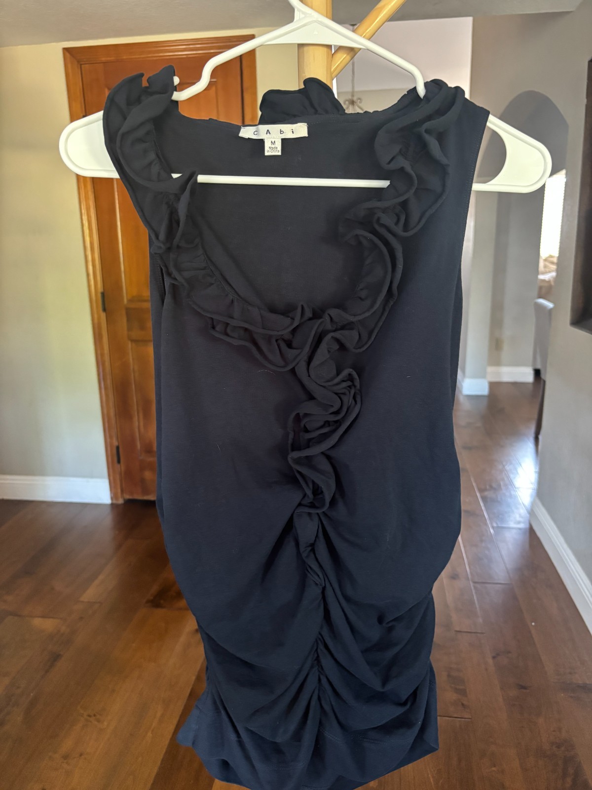 CAbi Swoon Navy Blue Ruffle Ruched Sleeveless Top Stretch Women’s Size M 740