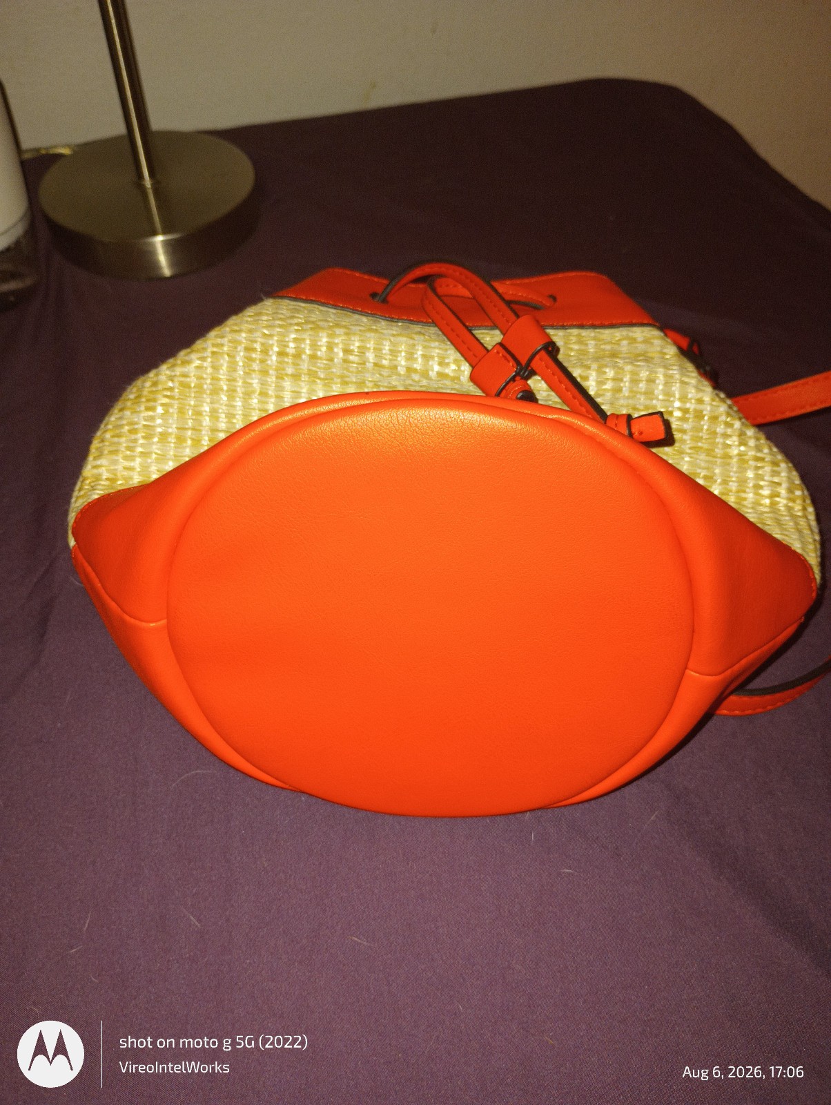 Simply Vera Wang Orange Tan Woven Straw Bucket Bag Colorblock Drawstring Purse