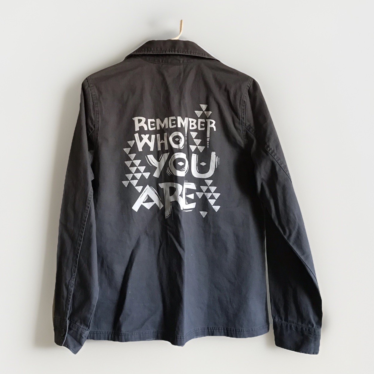Lion King Jacket Womens Medium Gray Disney Her Universe Remember Who You Are