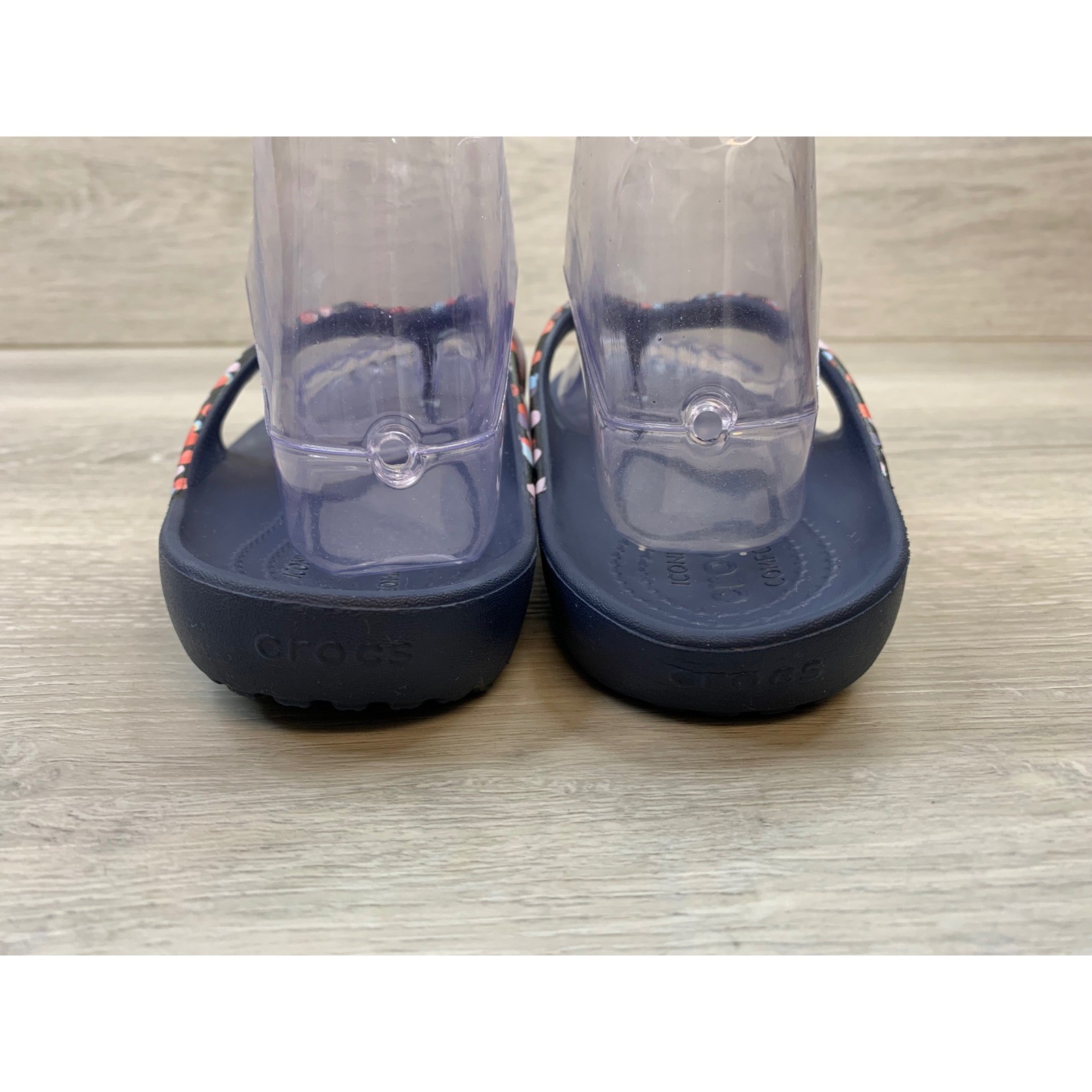 Crocs Kadee II Women’s Sandals Flip Flops Navy Blue Polka Dot Straps 9 Shoes
