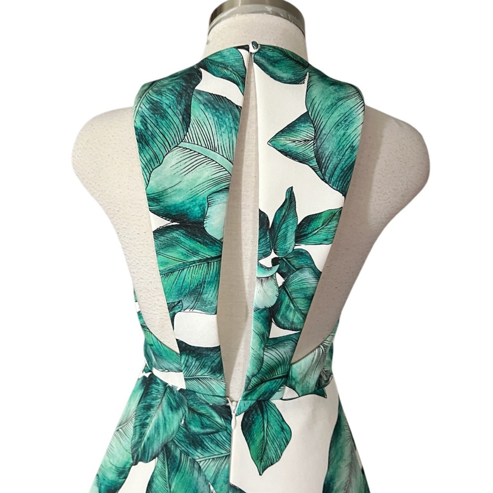 C/MEO COLLECTIVE Floral Slit Back Mini Tea Dress (CAMEO COLLECTIVE) Size Small