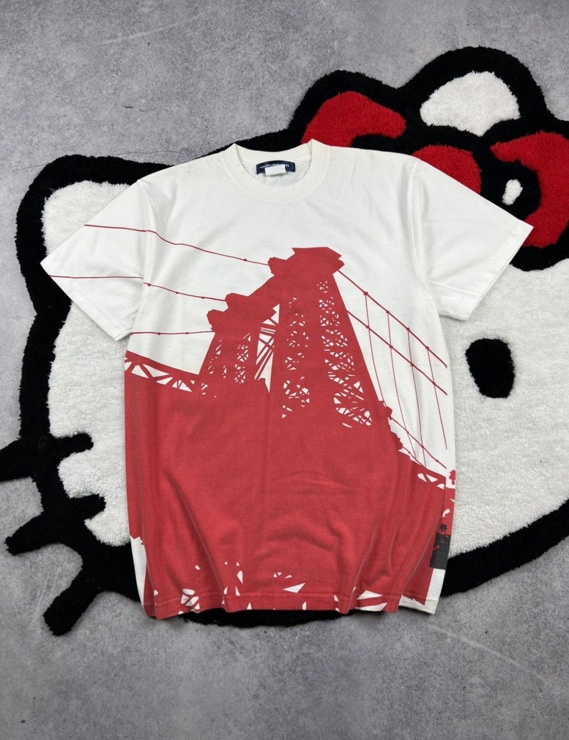 Vintage Futura Laboratories 2006 Japanese Brand White Men’s Tee Shirt Size L
