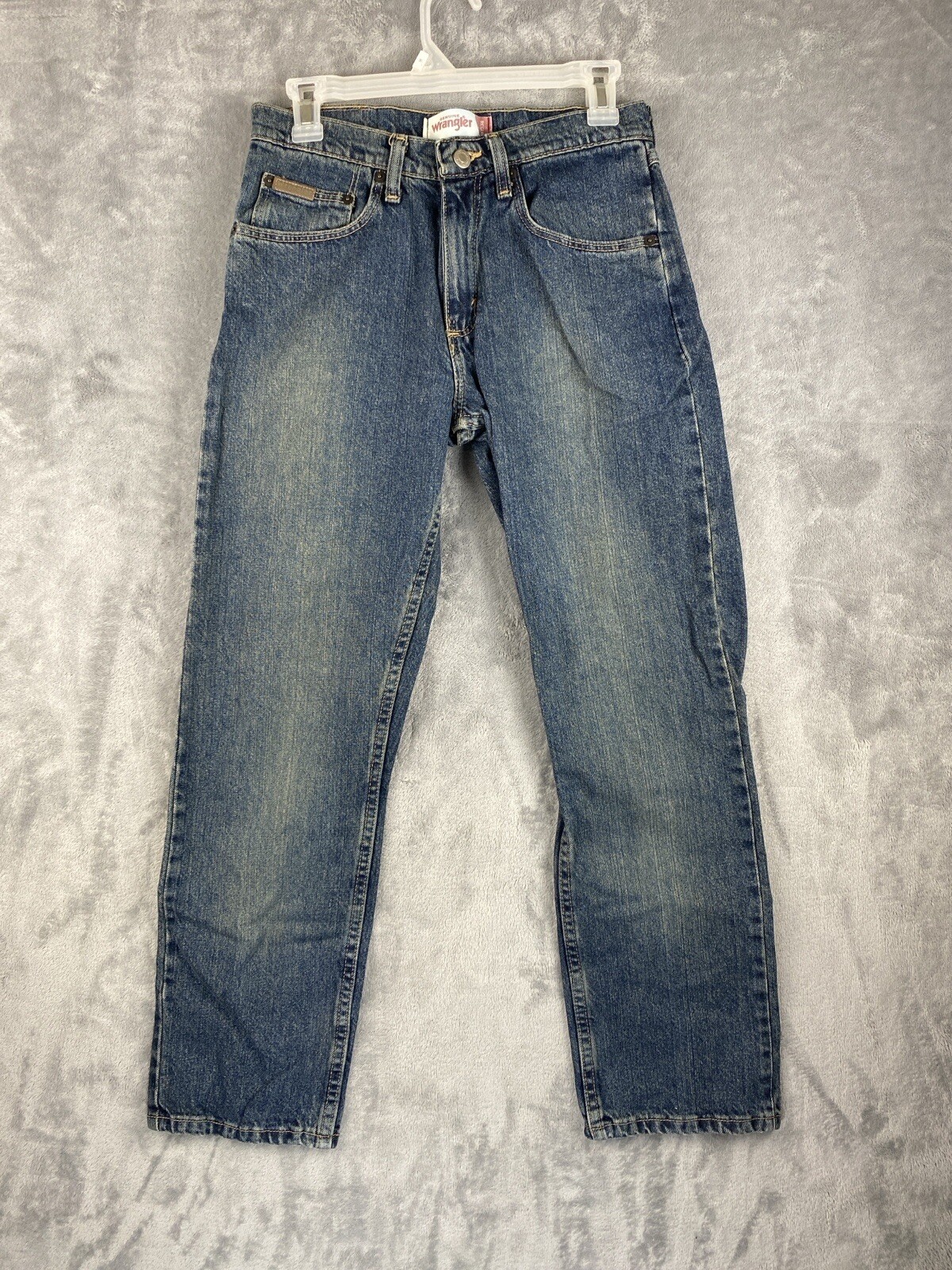 Genuine Wrangler Men’s Regular Fit Blue Jeans Size 29 x 30 (measured 28 x 28.5)