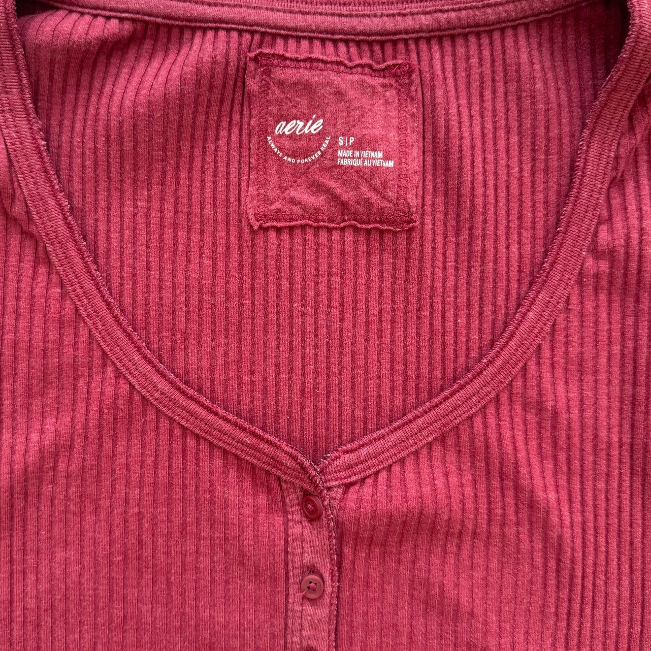 Aerie Womens Small Petite Burgundy Ribbed Henley Shirt Long Sleeve Stretch