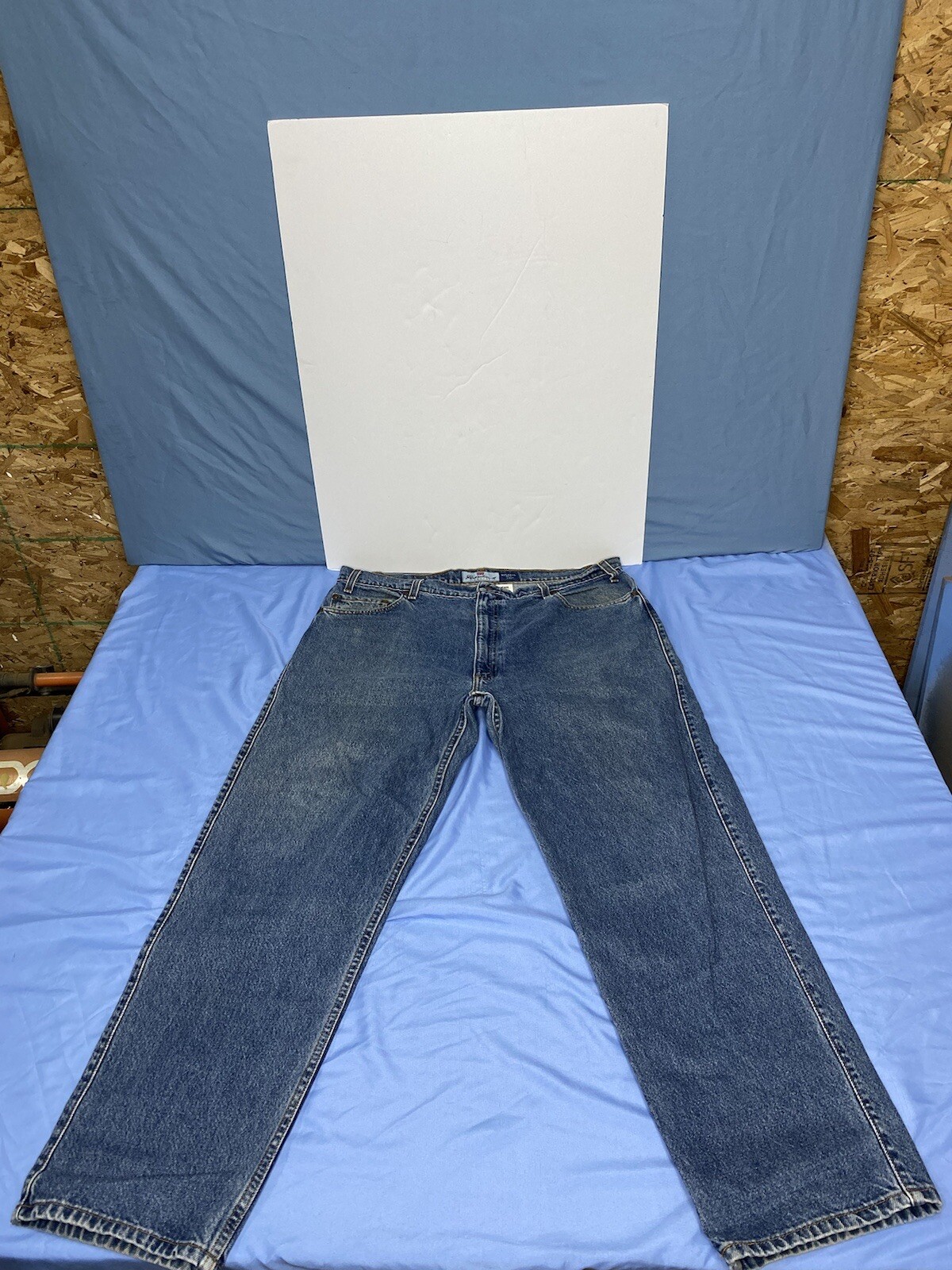 Levi’s 540 Jeans / Relaxed Fit / Vintage 90’s / Size 40×30