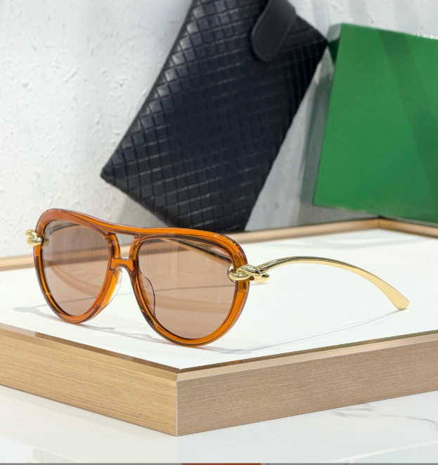 BOTTEGA VENETA BV1418S size:58-15-145 sunglasses new