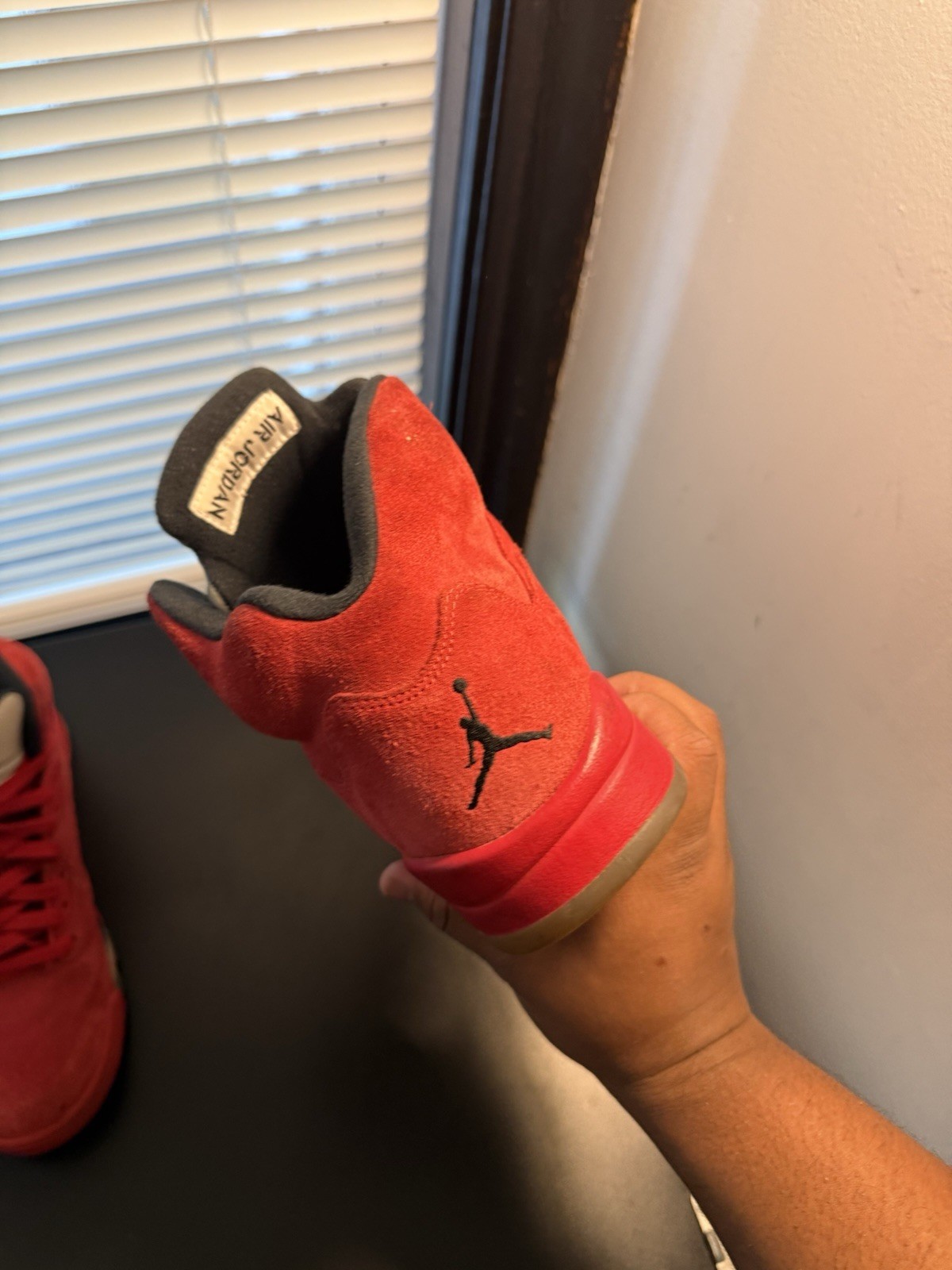 Air Jordan 5 Retro Red Suede Size 9 Good Condition