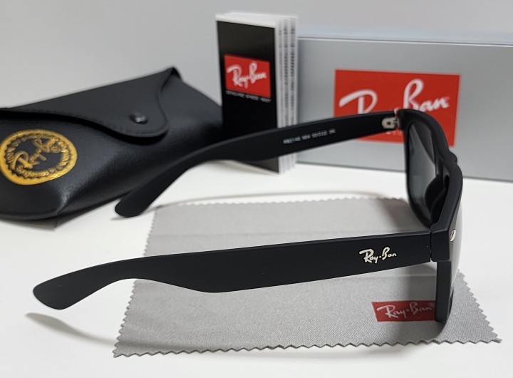 Ray-Ban RB2140 Classic Wayfarer Sunglasses Black Frame Glass black Lens 50/22 mm