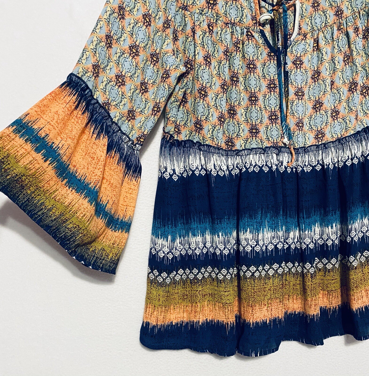 Figueroa Flower Top Womens Medium Peasant Bell Sleeves Tie Neck Flowy Boho