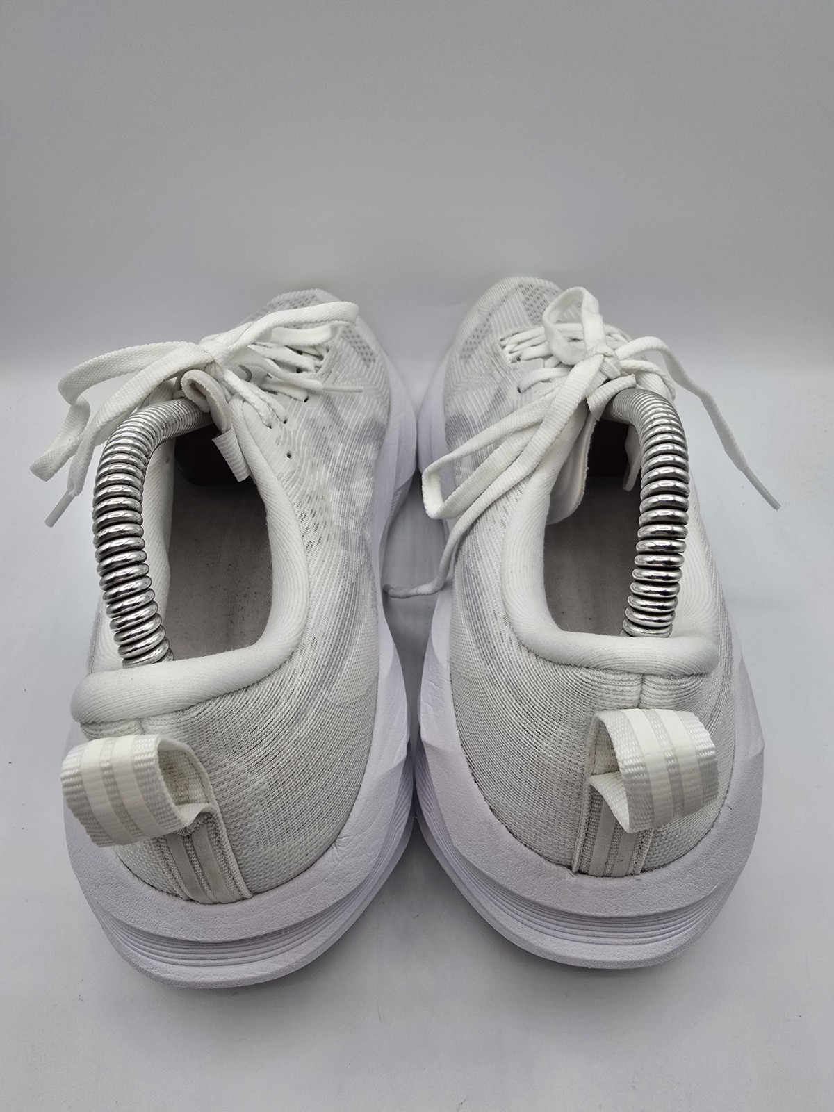 Asics Novablast 5 White/Piedmont Grey Womens 7.5 Running Shoes 1012B765