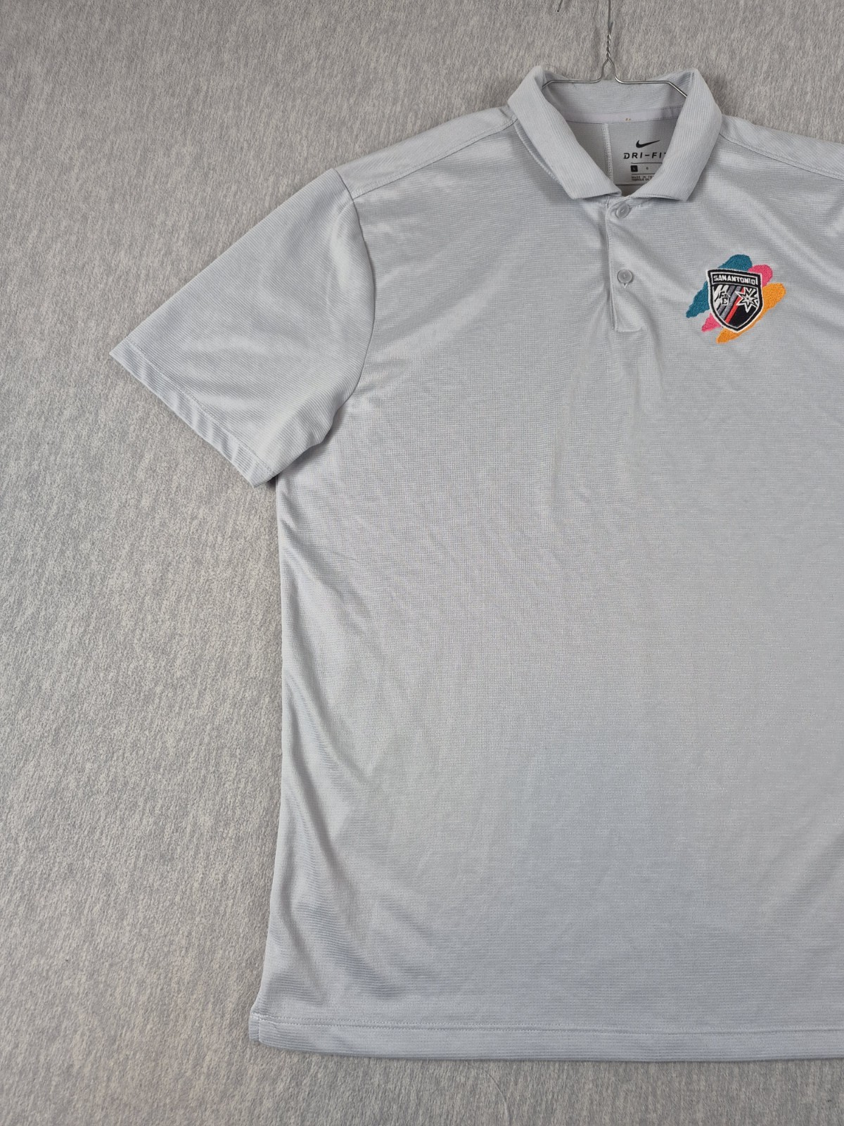 San Antonio Spurs Nike Polo Shirt Dri Fit Men Large Gray SA FC Fiesta Colors